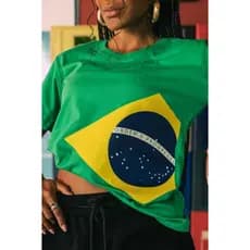 A Camiseta Copa Unissex-  Estampa Bandeira, Conforto e Estilo Casual