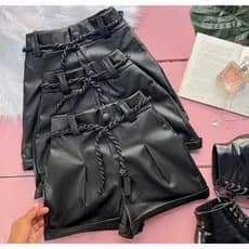 Short Feminino Couro Courino Cinto De Cordão Amarração Social Tendencia 2026