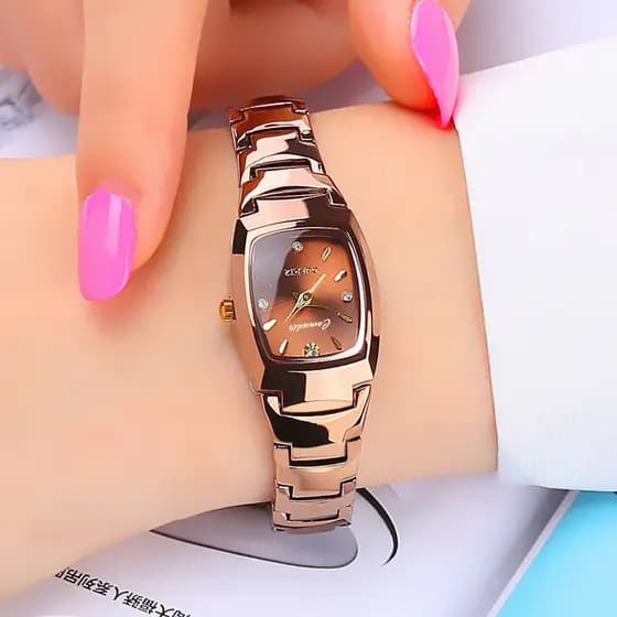 Relógio feminino de aço tungstênio, à prova d'água, simples e elegante, com mostrador pequeno, relógio feminino moderno.
