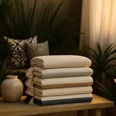 Manta Decorativa Algodão Búzios – Listras Modernas e Franjas para Sala e Quarto, 2,40x1,80m