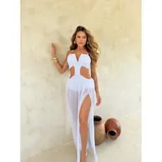 Vestido feminino branco longo hot pants com fenda estilo blogueira elegante