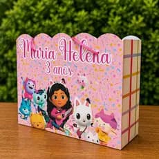 Kit Sacolinha Personalizada com Nome no tema A CASA MAGICA DE GABY - PEGUE E MONTE