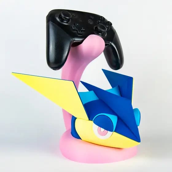 Suporte de Controle Pokémon Greninja – Segurando com a Língua | PS5, PS4, Xbox e Nintendo Switch Pro Controller