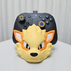 Suporte de Controle Pokémon Arcanine – PS5, PS4, Xbox e Nintendo Switch Pro Controller