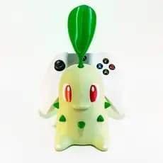 Suporte de Controle Pokémon Chikorita Sentada – PS5, PS4, Xbox e Nintendo Switch Pro Controller