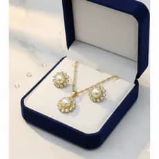 Conjunto Feminino Colar + Brincos Banhado a Ouro 18K – Elegância e Brilho em Cada Detalhe