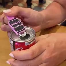 Chaveiro Abridor de latas - Unhas Seguras lilás