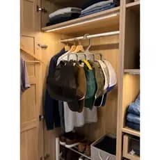 Organizador de Bonés Premium para Guarda-Roupa – Cabide Multiuso com 6 Ganchos – Impressão 3D