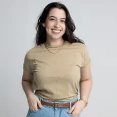 T-Shirt Lisa Feminina Tendência 100% Algodão Blusinha Várias Cores Promoção