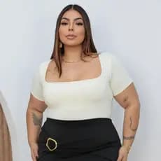 Body Feminino Plus Size Decote Quadrado Manga Curta Suplex 46 ao 50 All Curve Elegante Estiloso