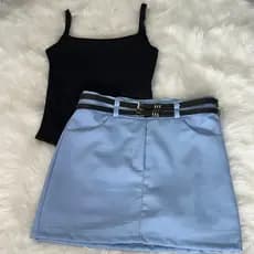 Body Estilo Reto e Short Saia Alfaiataria com Dois Cintos Grátis !