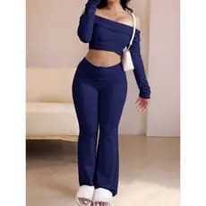 Conjunto de Cropped com Ombros à Mostra e Calça flare de Cor Sólida, Manga Longa, Minimalista