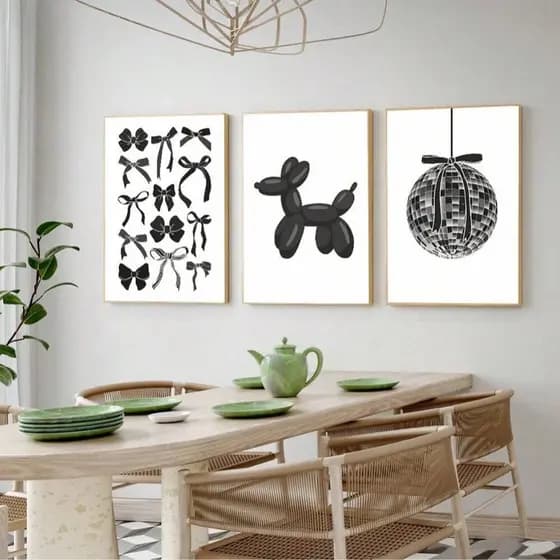 Quadros decorativos Cachorro bexiga, laços e discoteca elegantes retrô em tons de preto e branco (3 peças)
