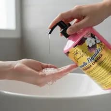Sabonete Líquido Perolado Donnabelly Melancia Exótica 1L- fragrância exclusiva e elegante