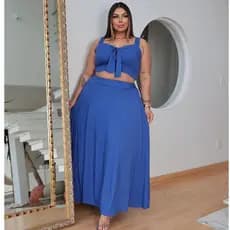 Conjunto longo plus size cropped y saia