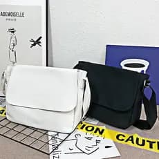 Jaedo Bolsa de ombro de cor sólida de grande capacidade, bolsa mensageiro unissex à prova d'água, bolsa transversal