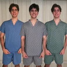 Pijama Masculino Estampado Gola V Confortável Leve Usar em Casa