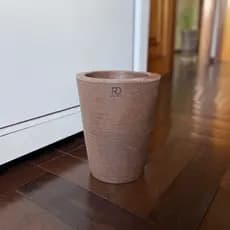 Vaso Decorativo Para Plantas 27cm Polietileno Texturizado Coluna Cone Redondo Jardim Varanda