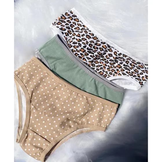 Luz Moda Infantil - Kit Combo 5 Calcinhas Infantis - Estampas Variadas e Super Confortável