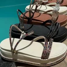 Sandália Feminina Anabela Plataforma Com Strass Lançamento Blitz
