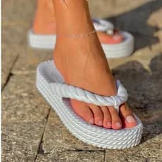 Chinelo Cuff Nuvem Trançado 4, Chinelo Brisa, Macio, Confortável, Ortopédico  Flip flop Plataforma  4 tiras