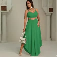 Vestido Midi Longo Feminino de Alça Cruzada – Fenda Frontal e Tecido Duna - Cor Verde Bandeira