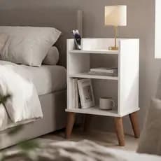 Mesa de Cabeceira Retrô Para Quarto Com Prateleira Nicho Decorativo Pés Palito Madeira Compacta
