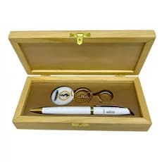 kit Caneta Medicina Presente Formatura Médica c/ Estojo Madeira+Nome+Carga Extra+Kit Presente