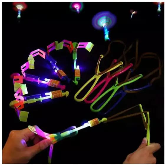 Kit /12 E 24 e 36 Avatar Voador De Led Com Estilingue Foguete Helicóptero Brinquedo de Criança