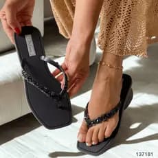 Chinelo De Dedo Virginia Rasteira Feminina bico Quadrado Pedras Pedrarias Injetado emborrachado