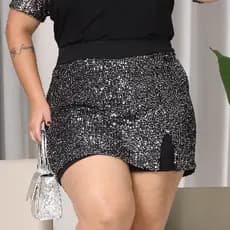 Short Saia Feminino Curve Plus Size em Paetê Forrado Com Brilho Tendência Fashion