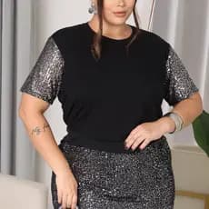 Blusa Camiseta Feminina Plus Size Curve com Manga em Paetê Brilho Tendência Fashion