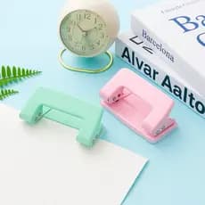 Perfurador de Papel 2 Furos Reforçado – Alta Precisão e Durabilidade para Escritório e Escola