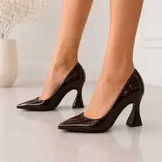 Scarpin Feminino Sandália Salto Taça em Verniz Confortável 7cm