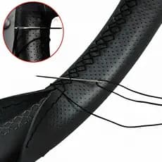 Capa de Volante Costurada Premium Ajuste Perfeito Conforto e Estilo Automotivo
