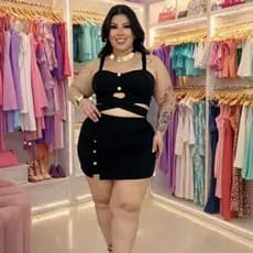 Conjunto Feminino Plus Size Top, Cropped, Anarruga, Short-Saia cintura alta Botões Dourados