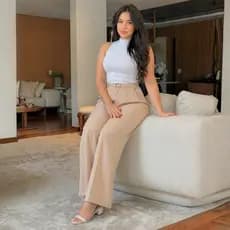 Calça Feminina Pantalona // Tecido Alfaiataria com cinto da mesmo cor moda 2026