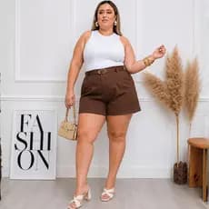 Short Feminino Plus em Alfaiataria com Cinto – Versátil, Confortável e Perfeito
