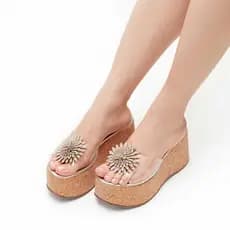 Sandália Plataforma Feminina com Salto 8 CM Anabela de Cortiça Tiras Transparentes e Aplique de Flor Brilhante