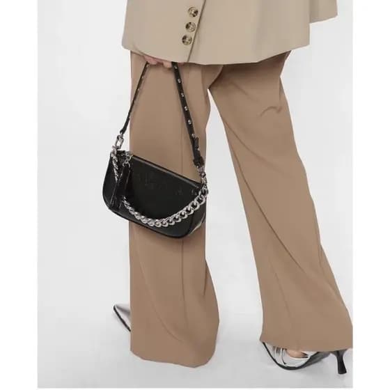 Bolsa de ombro com corrente para viajante de nicho da moda 2026, bolsa de mão com axila e baguete