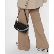 Bolsa de ombro com corrente para viajante de nicho da moda 2026, bolsa de mão com axila e baguete