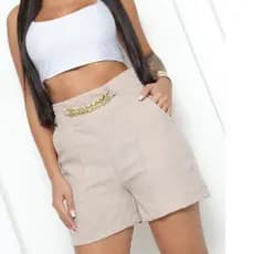 Short Social Linho feminino Cintura Alta com Elástico, Corrente Metálica e Bolsos funcional