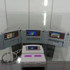 Kit 3 Chaveiros Retro Mini Cartuchos e Console Super Nintendo Decoração Geek Gamer