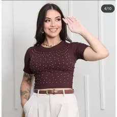 Blusa Feminina Canelada com Strass Premium – Cropped Elegante Manga Curta Moda Feminina ✨