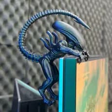 Mini Alien Monitor | Impressão 3D | Sci-Fi Decorativa | Realista | Geek Colecionável