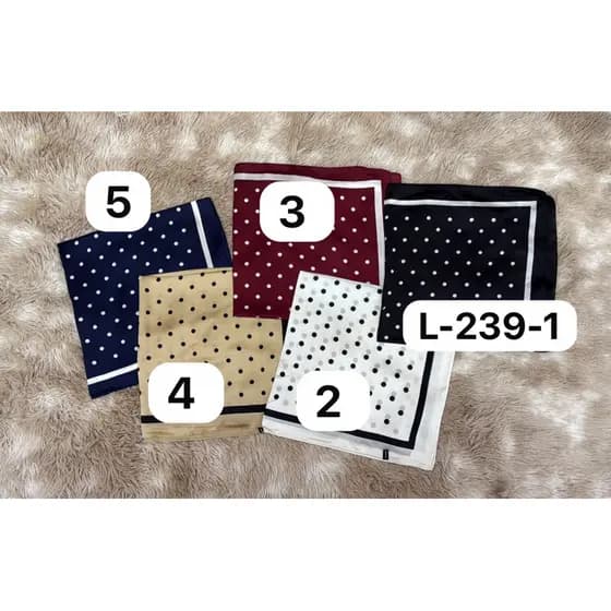LENÇO DE BOLINHA FEMININO TOQUE DE SEDA   70x70CM LANÇAMENTO
