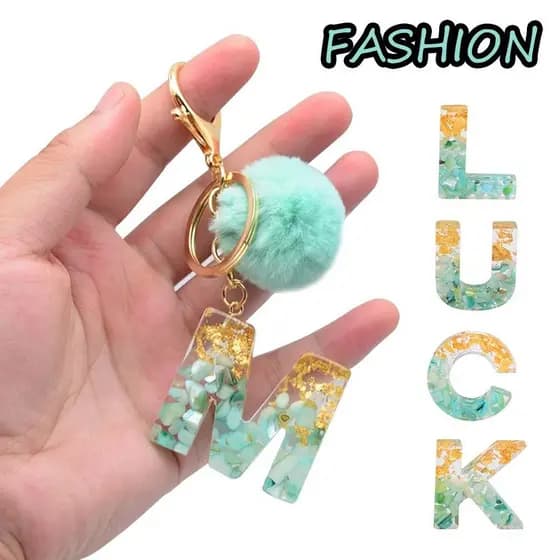 Moda Completa Folha De Ouro 26 Iniciais Carta Chaveiro Com Bonito Pompom Verde Feminino Glitter Gradiente Acrílico Alfab