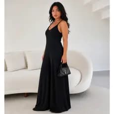 Macacão Feminino Longo Elegante Pantalona Slim e Plus Size Alcinha Decote V Social Alfaiataria Duna Festas Casamentos