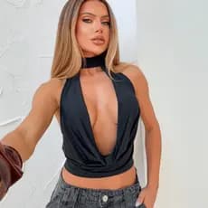 BLUSA CROPPED FEMININA FRENTE UNICA TECIDO GLOSS GOLA BOBA  FESTA BLOGUEIRA