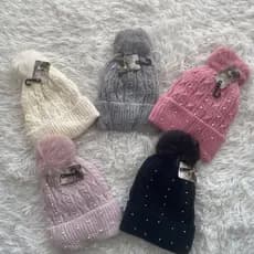 Touca Feminina Adulto com Pompom – Lã Forrada, Inverno Quente